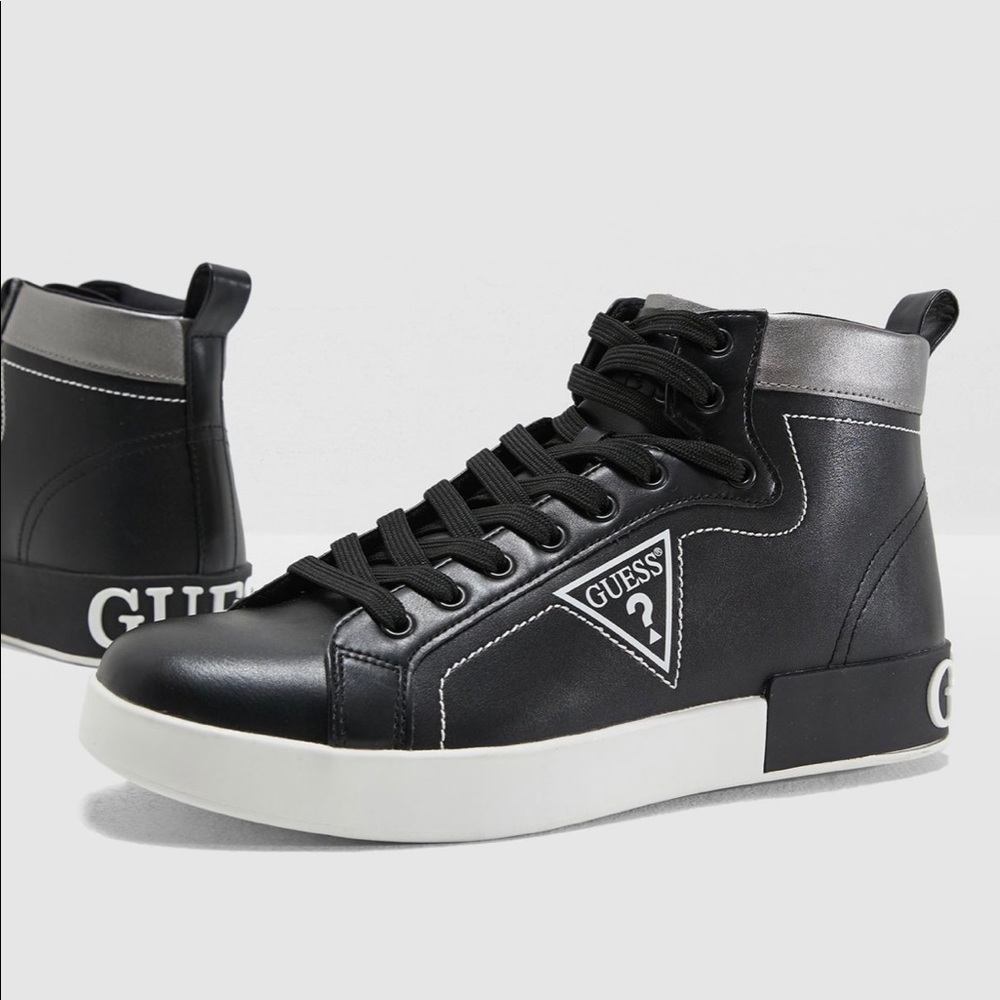 Guess Almond Logo mens sneakers sz 10.5